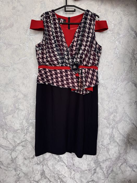 Платья по 5000 т