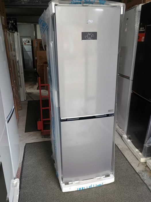Нов Хладилник с фризер BEKO-БЕКО 186.5 см No Frost Harvest Fresh