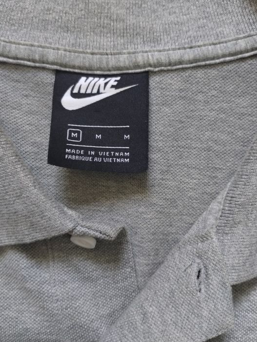Tricou Nike cu guler