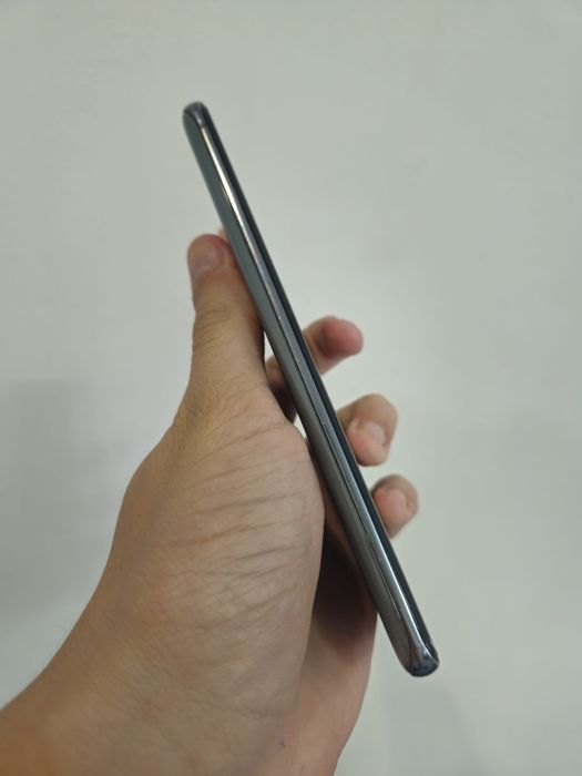 Samsung s20 продам/обмен