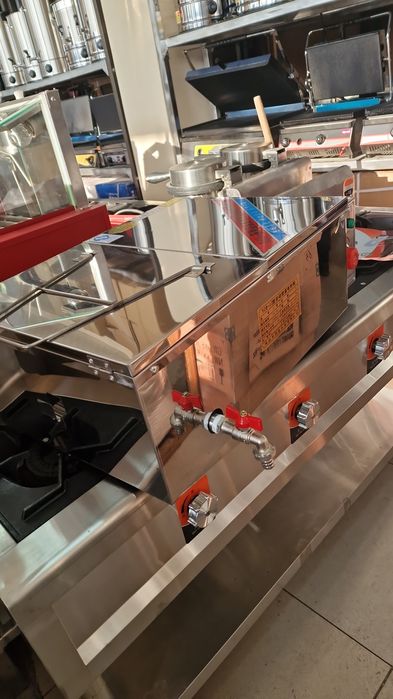 Фритюрница профессиональная 12л