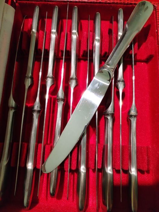 Cuțite și lingură cu furculița franceze Guy Degrenne