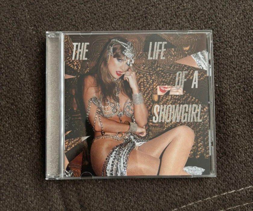 Taylor Swift - The Life Of A Showgirl Signed CD Semnat