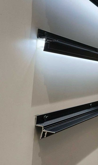 Теневой парящий профиль для потолка