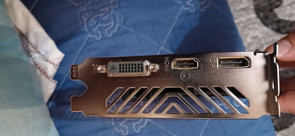 Видеокарта Radeon RX 560 4gb