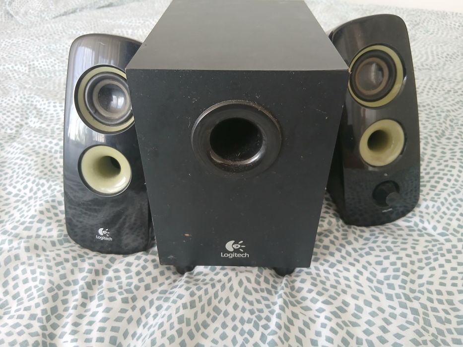 Vand sistem 2.1 Logitech Z323