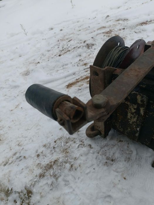 Продается лебедка