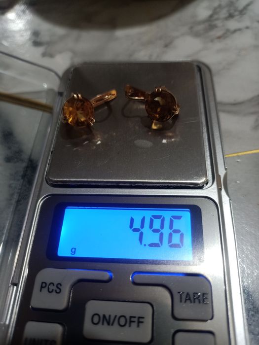 Продам серьги с цитрином