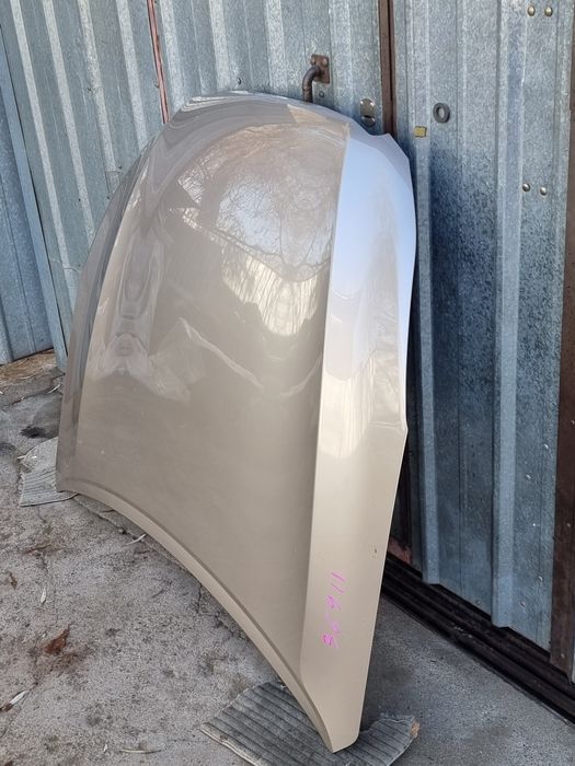 Капот на  Subaru Outback BR.