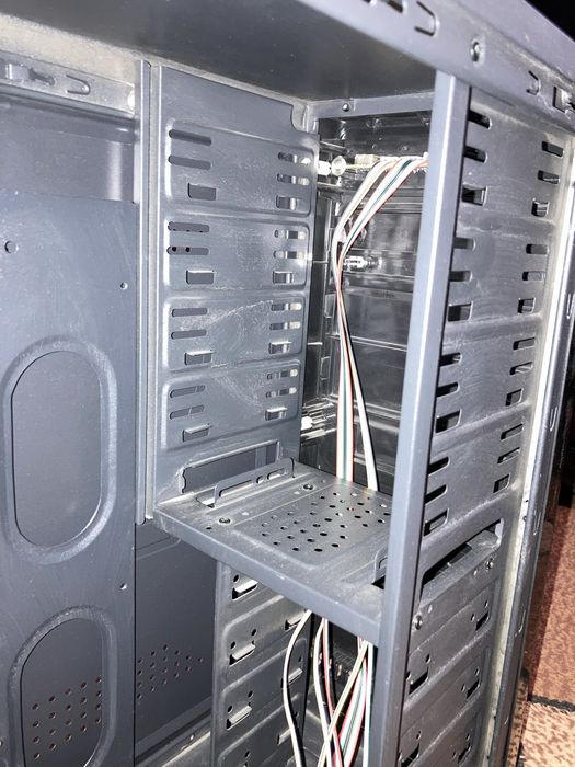 Корпус для компьютера ATX Crown черный