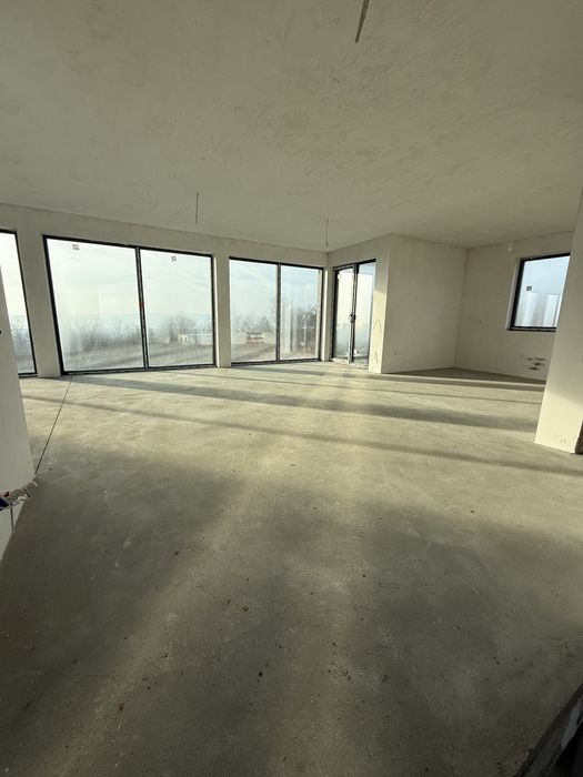 Продава се Къща в Варна, Изгрев - 247 кв.м за 964 €/кв.м - Снимка #4