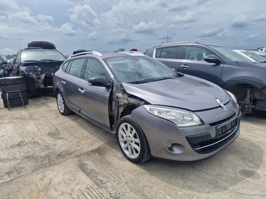 Dezmembram Renault Megane 3, an 2011, 1.5 DCI, euro 5, cutie automata