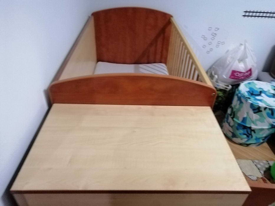 Vand pătuț transformabil 3in1
