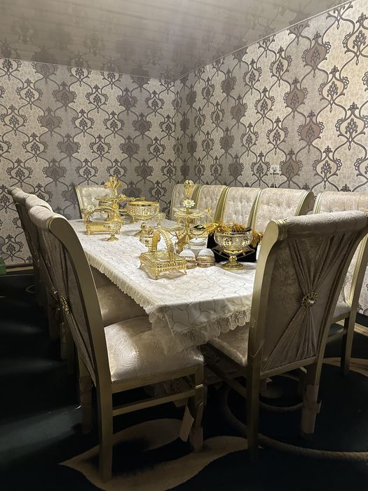 Mehmon xona uchun ajoyib stol stul 12 kishilik