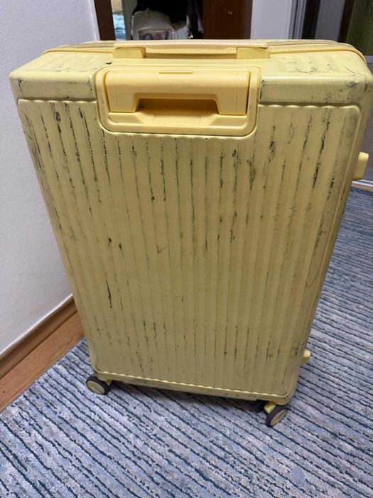 дорожный чемодан