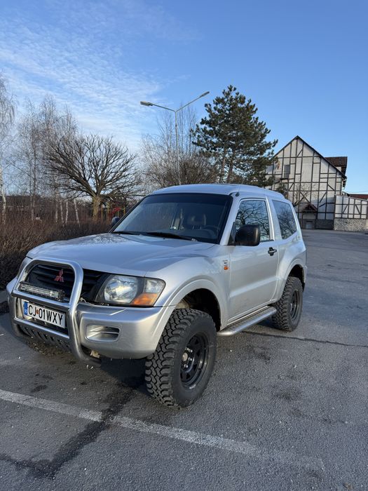 Mitsubishi Pajero mk 2   An 2001 AUTOUTILITARA