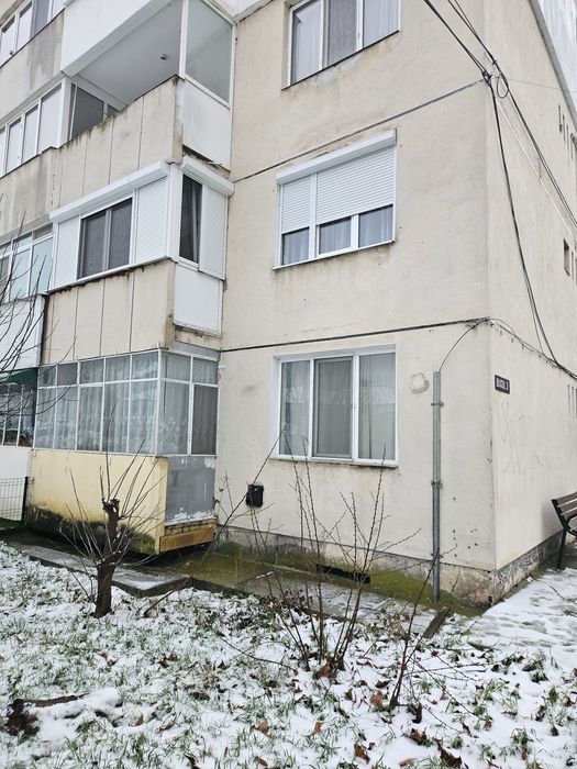 Apartament de Vanzare Moreni- Parter
