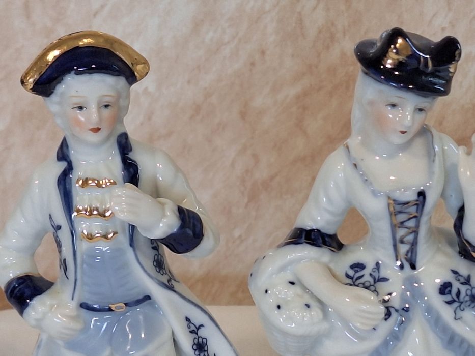 Порцеланови фигурки маркирани