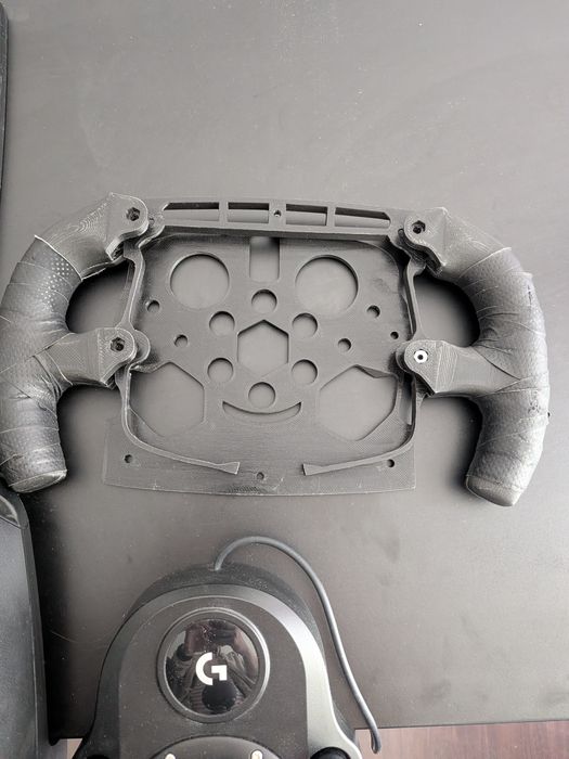 Volan Logitech G29 + Schimbator + volan F1 printat 3D