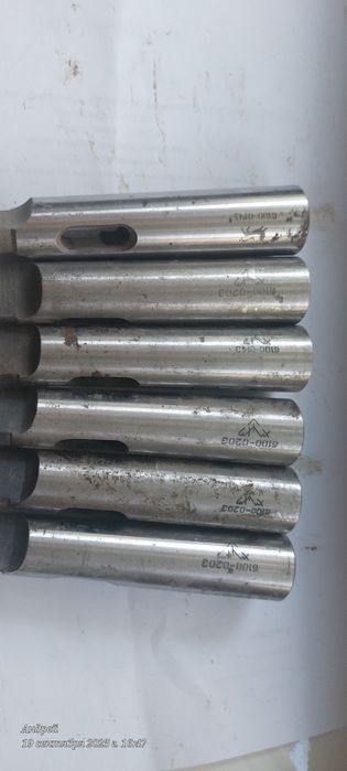 Продам втулки конические