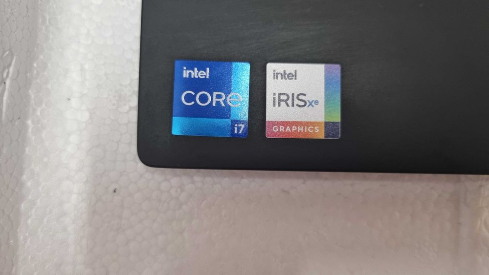 Lenovo ThinkPad X1 Carbon Gen 9 14", i7 11th Gen, 32 GB RAM, 1TB NVMe