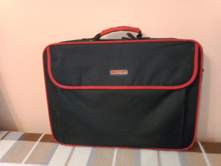 Servietă laptop de mînă și umăr dim.47/35 ext. 46/34 int.