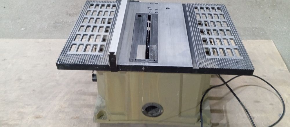 Циркуляра настольная crown