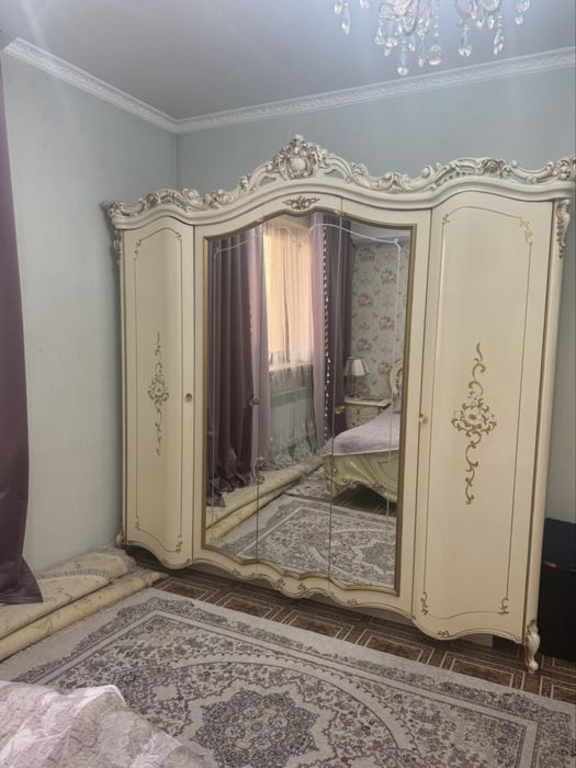 Спальный гарнитур продам