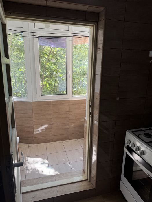 Apartament 3 camere Mioveni, etaj 2