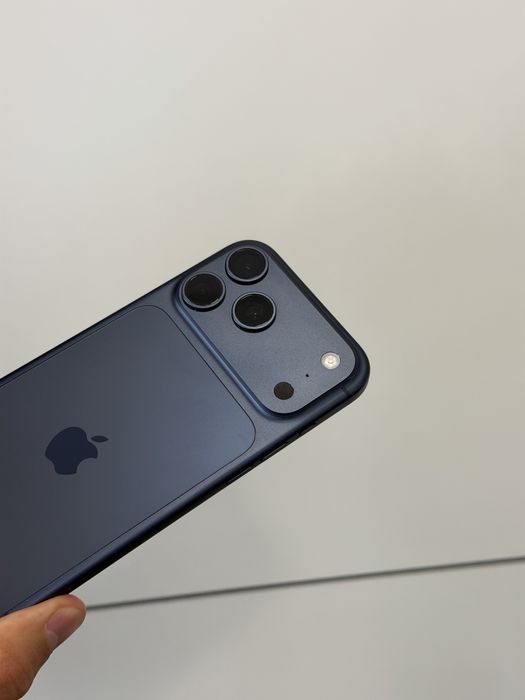 iPhone 17 PRO MAX 81 цикъла