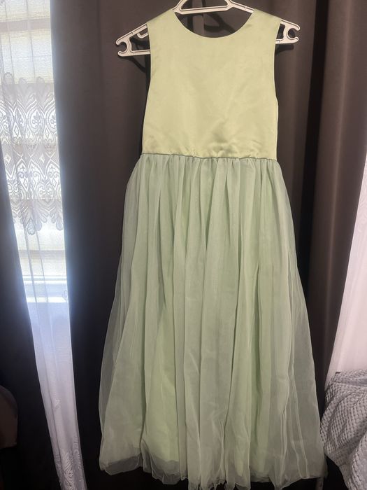 Зелена официална рокля за 12-13 г