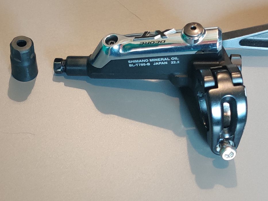 Shimano Deore XT BL-T785 + BR-M785 + SM-BH90 + G03A Set Frane pe Disc Fata + Spate