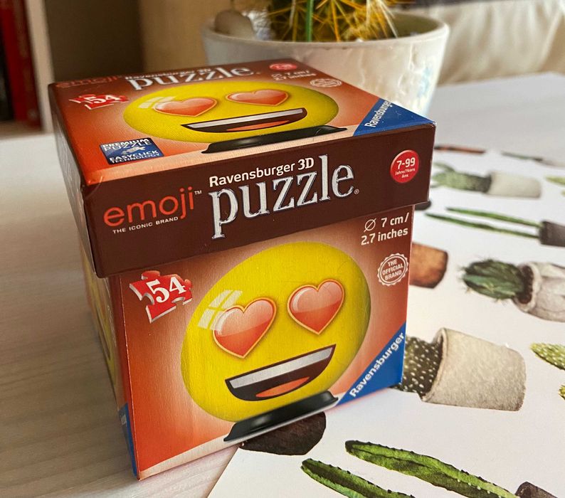 Мини пъзел емоджи, 54 части