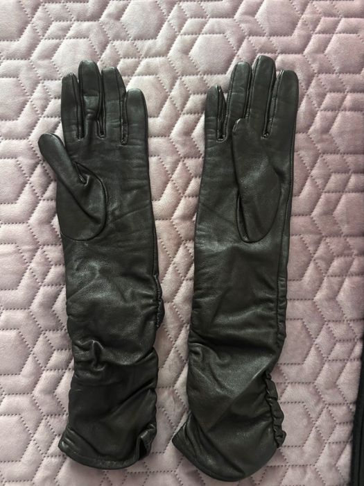 Новые кожаные перчатки