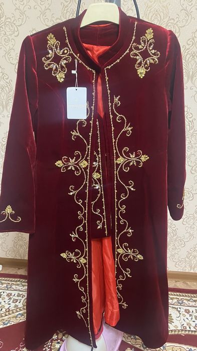 Бешпет кимешек кызыл жана