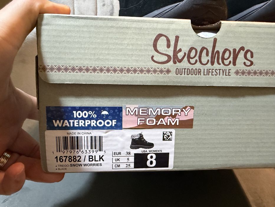 Ghete de iarnă Dama Skechers Waterproof, Mărimea 38 (Noi în cutie)