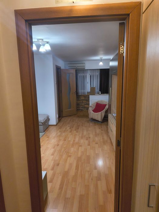 Garsoniera metrou N Grigorescu cart. Titan