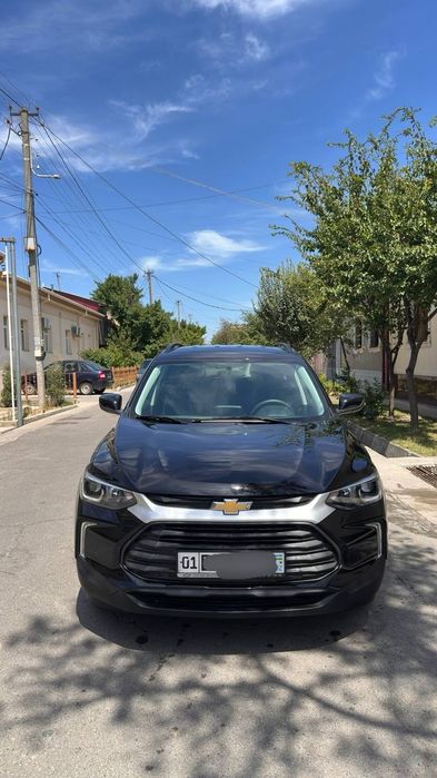 Tracker 2 Ls Qora