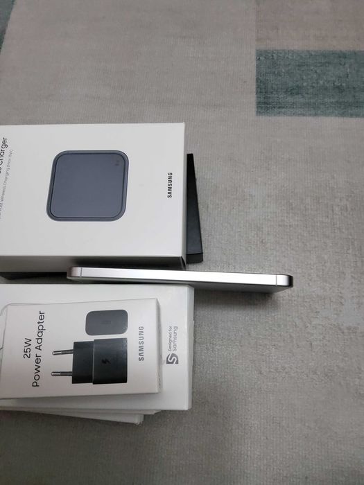 Samsung Galaxy S24 Plus + Подаръци