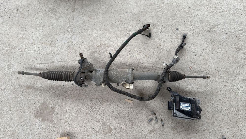 Продам рулевую рейку