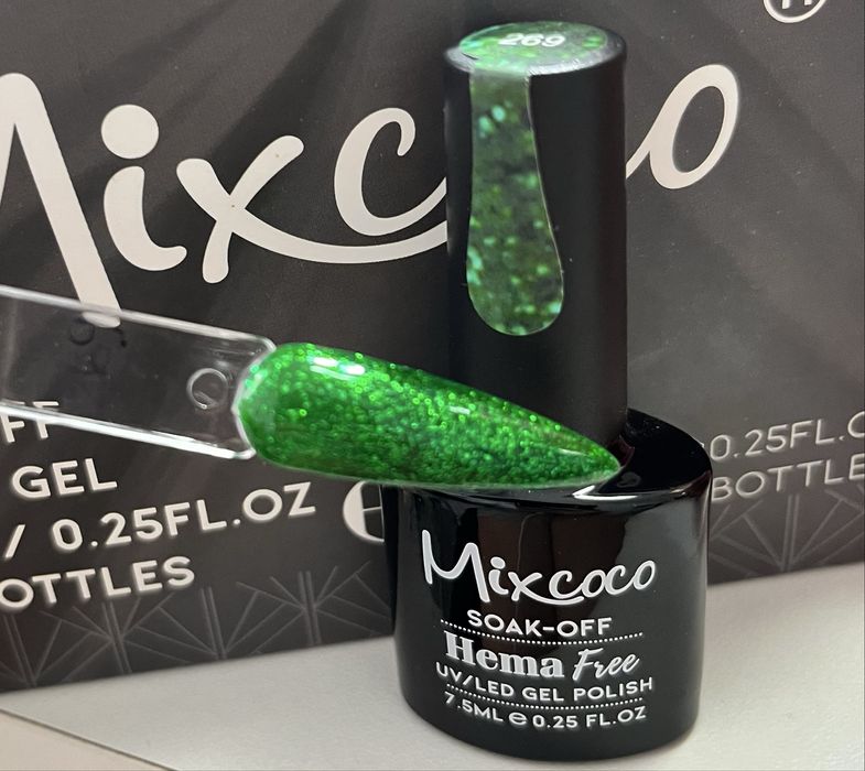 колекция от гел лакове MİXCOCO в отлично състояние.(над 60 нюанса)