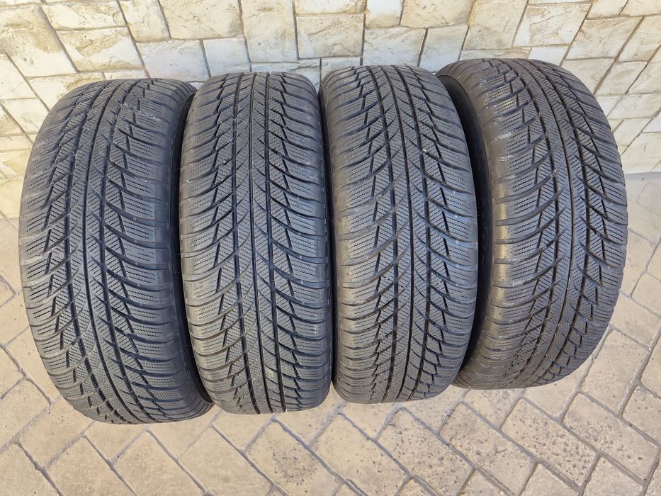 Зимни гуми Bridgestone 205/60/16 Blizzak LM 001 205/60R16
