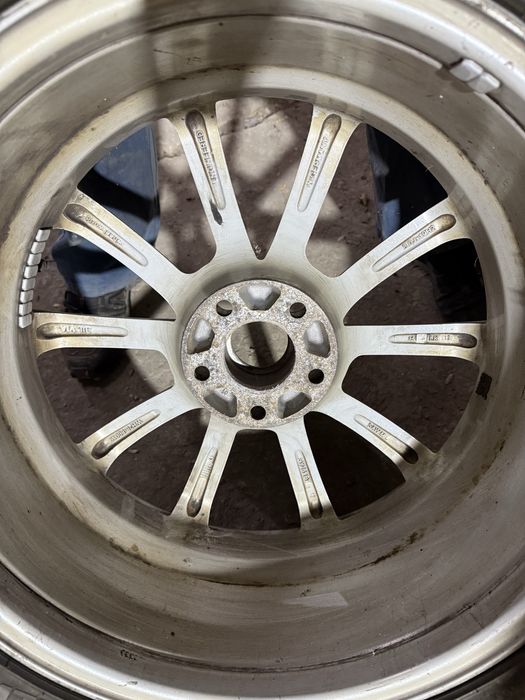 Джанти 19 цола с гуми 2 броя 255.40.19 /5.112