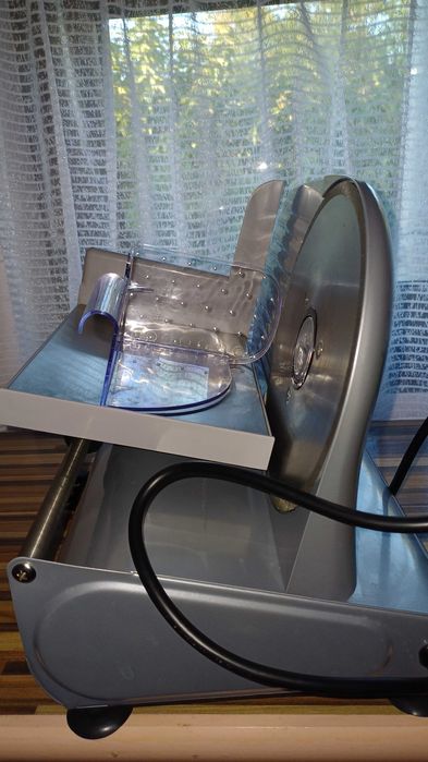 Електрически нож GORENJE R506E