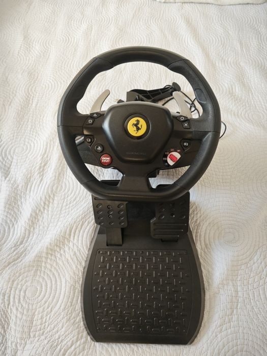 Волан с педали Trustmaster T80 Ferrari за PS4 PS5 и PC
