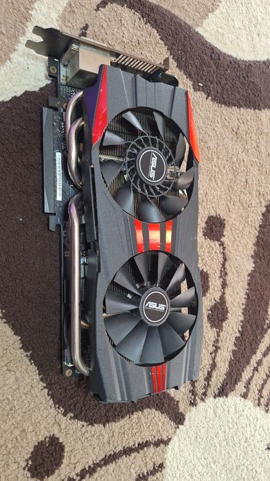 Vind placa video GTX 780 3 giga