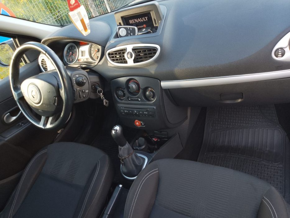 Renault clio 2010
