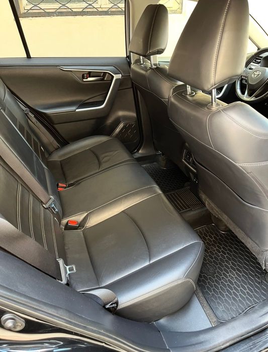 Toyota RAV4 2.0 benxina 4x4 camera 360