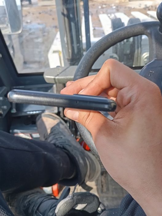 Продам обмен Самсунг А12