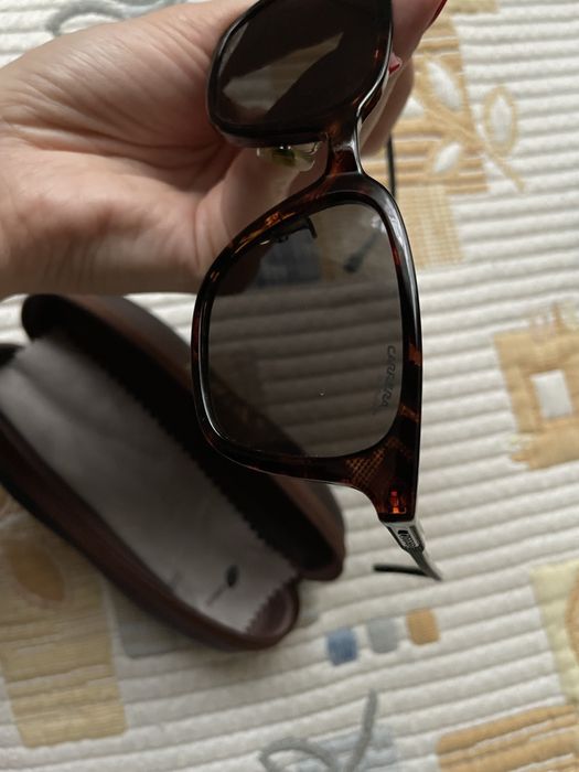 Слънчеви очила Carrera